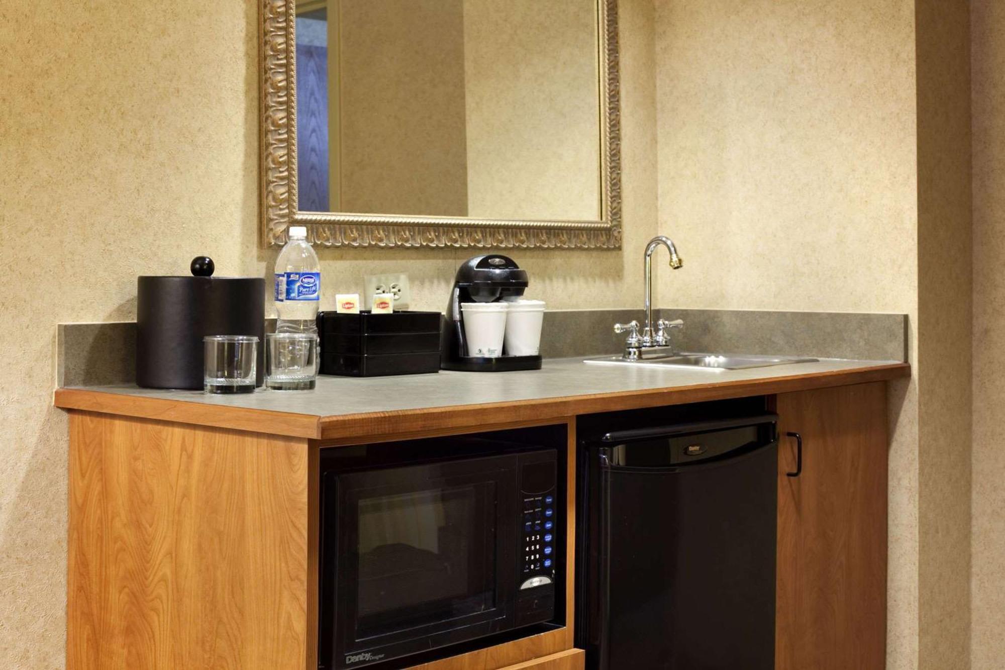 Embassy Suites By Hilton Columbia Greystone Eksteriør bilde