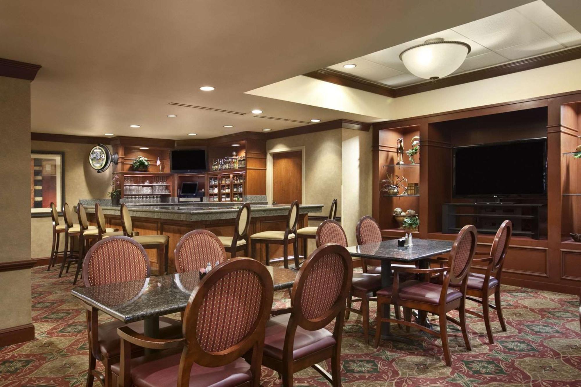 Embassy Suites By Hilton Columbia Greystone Eksteriør bilde