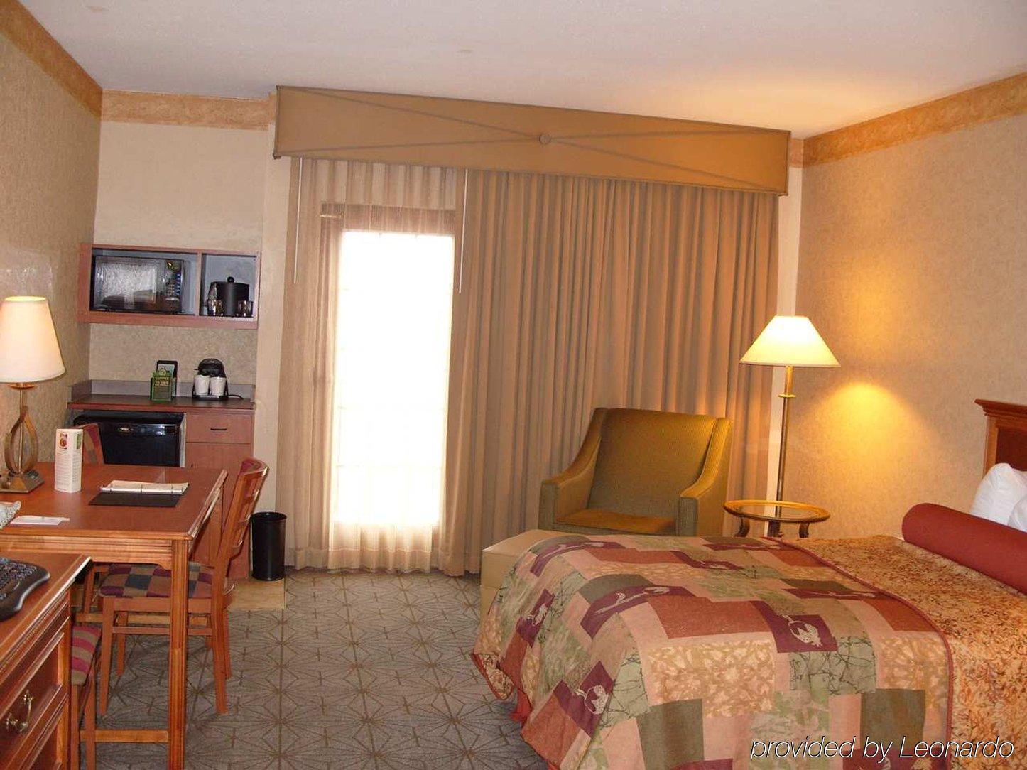 Embassy Suites By Hilton Columbia Greystone Rom bilde